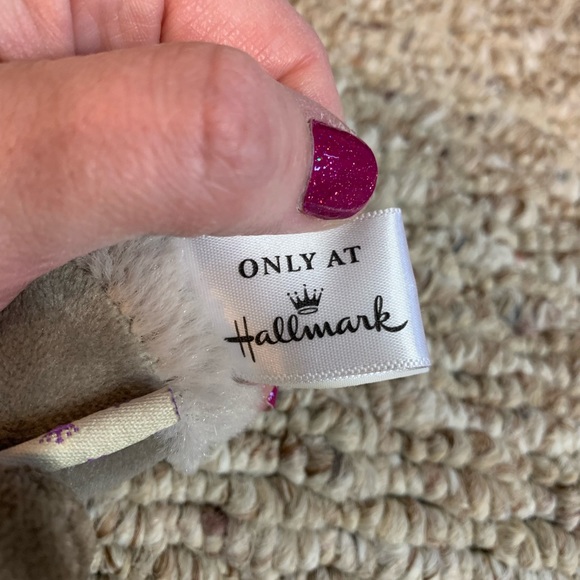 Hallmark Itty Bitty “Frozen” Characters - Picture 3 of 4